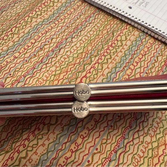 Hobo The Original Pink Leather Double Kisslock Framed Credit Card Bifold Wallet - Picture 8 of 12